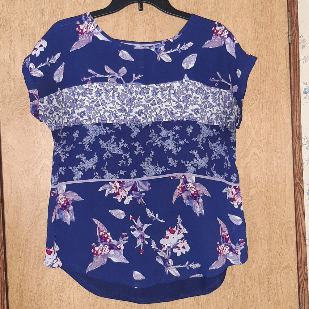 XHILARATION, BLUE BLOUSE. SIZE LARGE